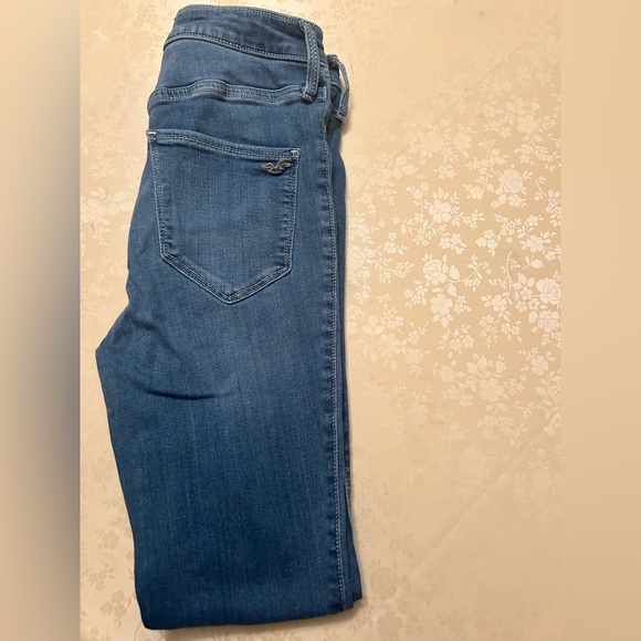 HOLLISTER 5R Ultra High-Rise Jean Legging - Advanced Stretch - Picture 2 of 2